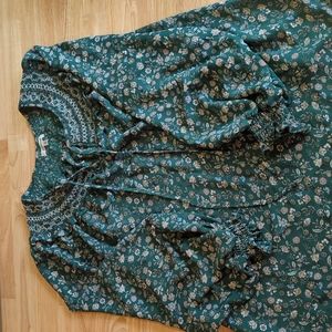 Max Studio women's XL blouse in green floral print